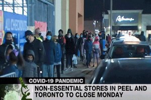 我要囤够一个月！多伦多封城前民众连夜扫货！Costco、沃尔玛排长队！