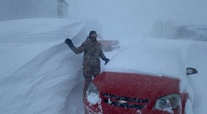 东边暖阳西边雪, 加拿大两个世界