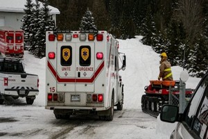 坡道铲雪翻车, 七旬男子死亡