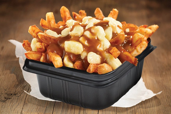 因与“普京”同名，魁省招牌菜“Poutine”被更名！