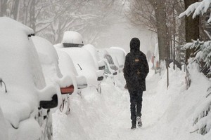 魁省的暴雪好像结束了, 接下来是吹雪与风暴潮