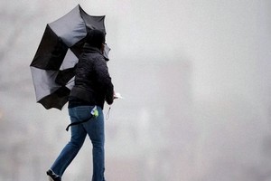 魁省周末天气复杂， 大雨大风冻雨大雪