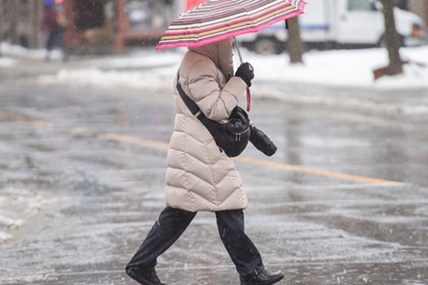 特别天气声明：冬季风暴杀个回马枪，狂风暴雨一顿乱雪！