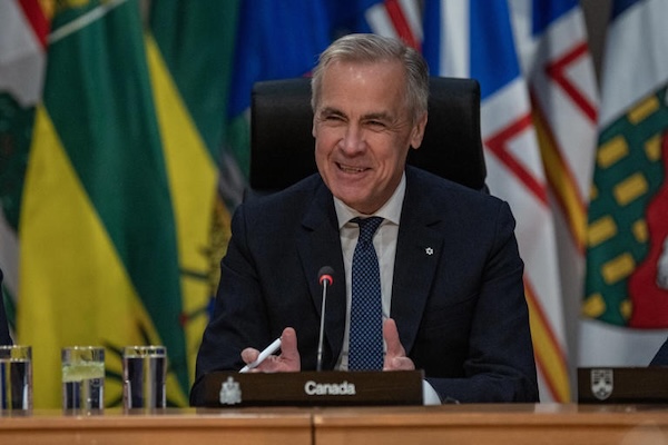 卡尼：取消中国对加拿大农产品的关税是当务之急！农民建议：用电动汽车关税换！