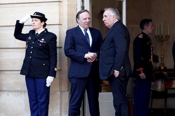 魁北克抱紧法国大腿，签署新协议！贸易额要翻倍，翻三倍！