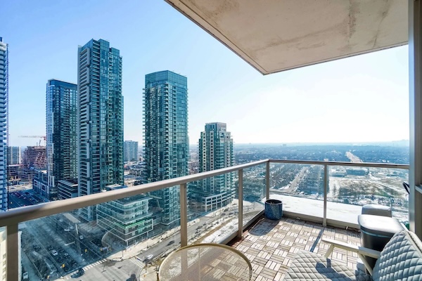 养老“金蛋”变“烫手山芋”，加拿大公寓市场呈现全面崩盘趋势