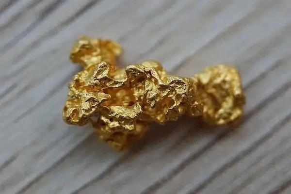 盗走巴黎博物馆6公斤金块，中国女贼手法曝光，“相当专业”…