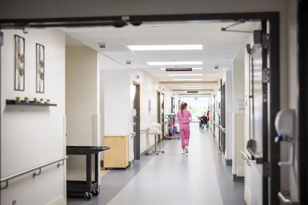 节日聚会前夕，麻疹疫情爆发，蒙特利尔进入高度戒备状态！