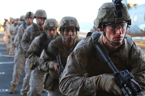 特朗普盯上墨西哥：要求放美军入境抓毒贩！墨总统回应：咋合作都行，美军不许进！