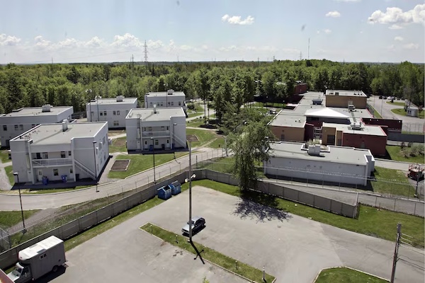 加拿大削减魁北克联邦监狱CEGEP教育资助，引发学术界强烈抨击